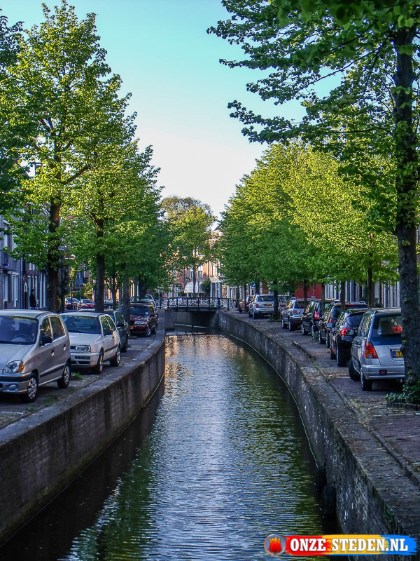 Il canale di Raadhuisplein a Franeker