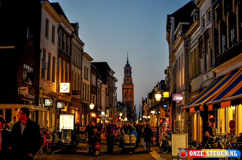 De Oudestraat in Kampen
