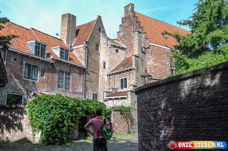 Lo storico Kuiperspoort a Middelburg