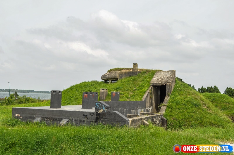 Een oude Bunker in Willemsatd